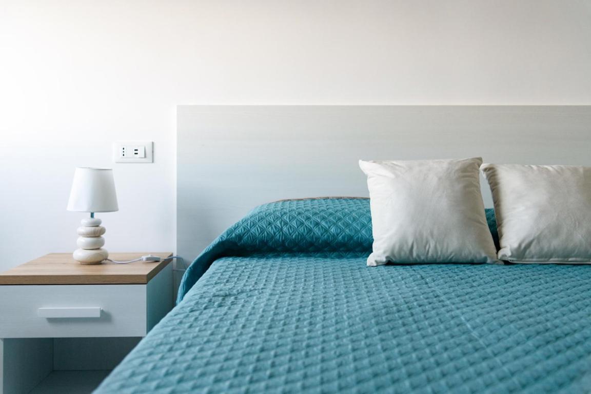 Sorrentovibes - Sea View Rooftop Apartment With Jacuzzi & Garden المظهر الخارجي الصورة